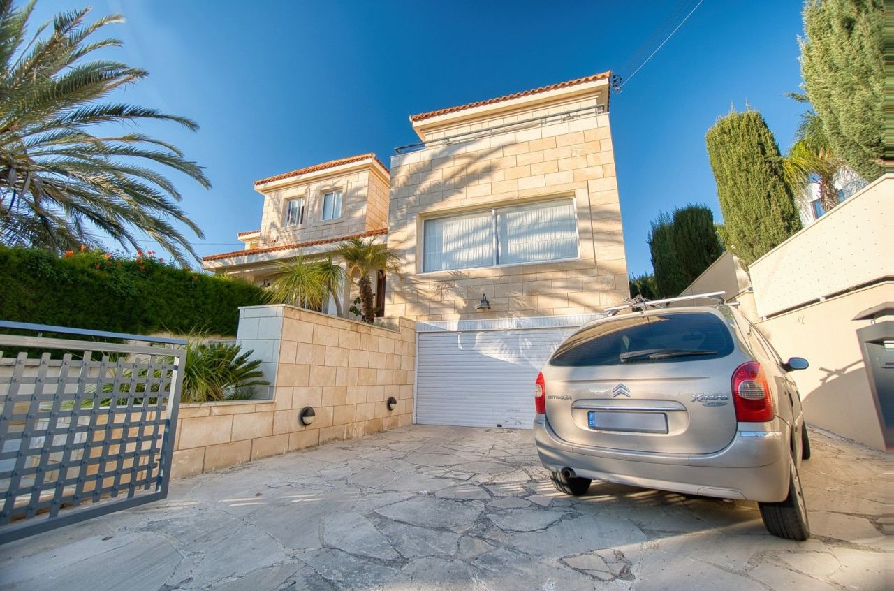 Вилла в Лимасоле, Кипр, 402 м² - фото 2