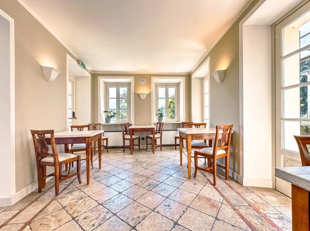 Отель, гостиница в Оджеббио, Италия, 3 500 м² - фото 8