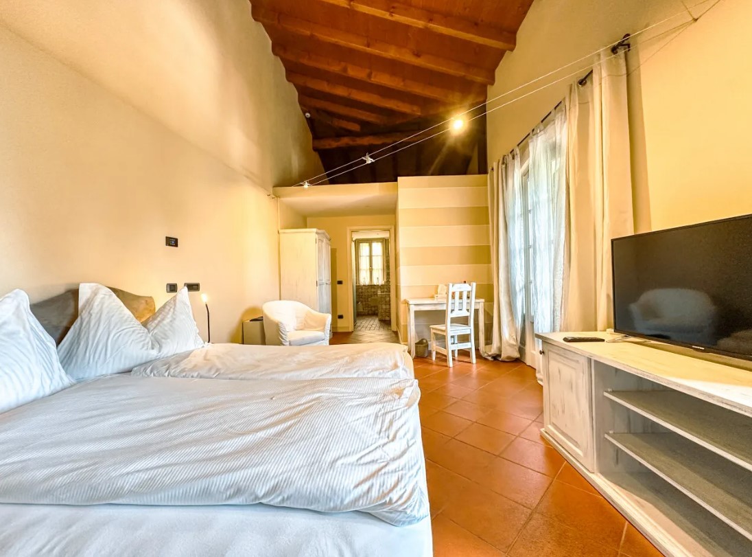 Отель, гостиница в Оджеббио, Италия, 3 500 м² - фото 12