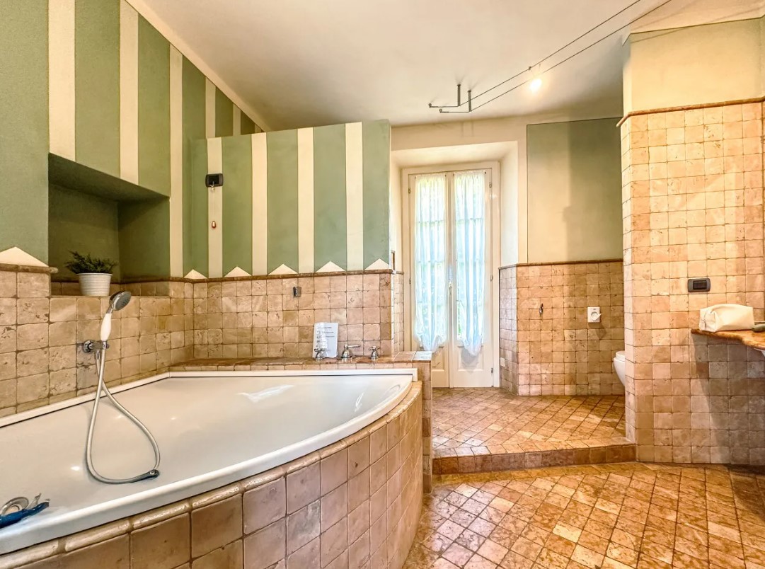 Отель, гостиница в Оджеббио, Италия, 3 500 м² - фото 15