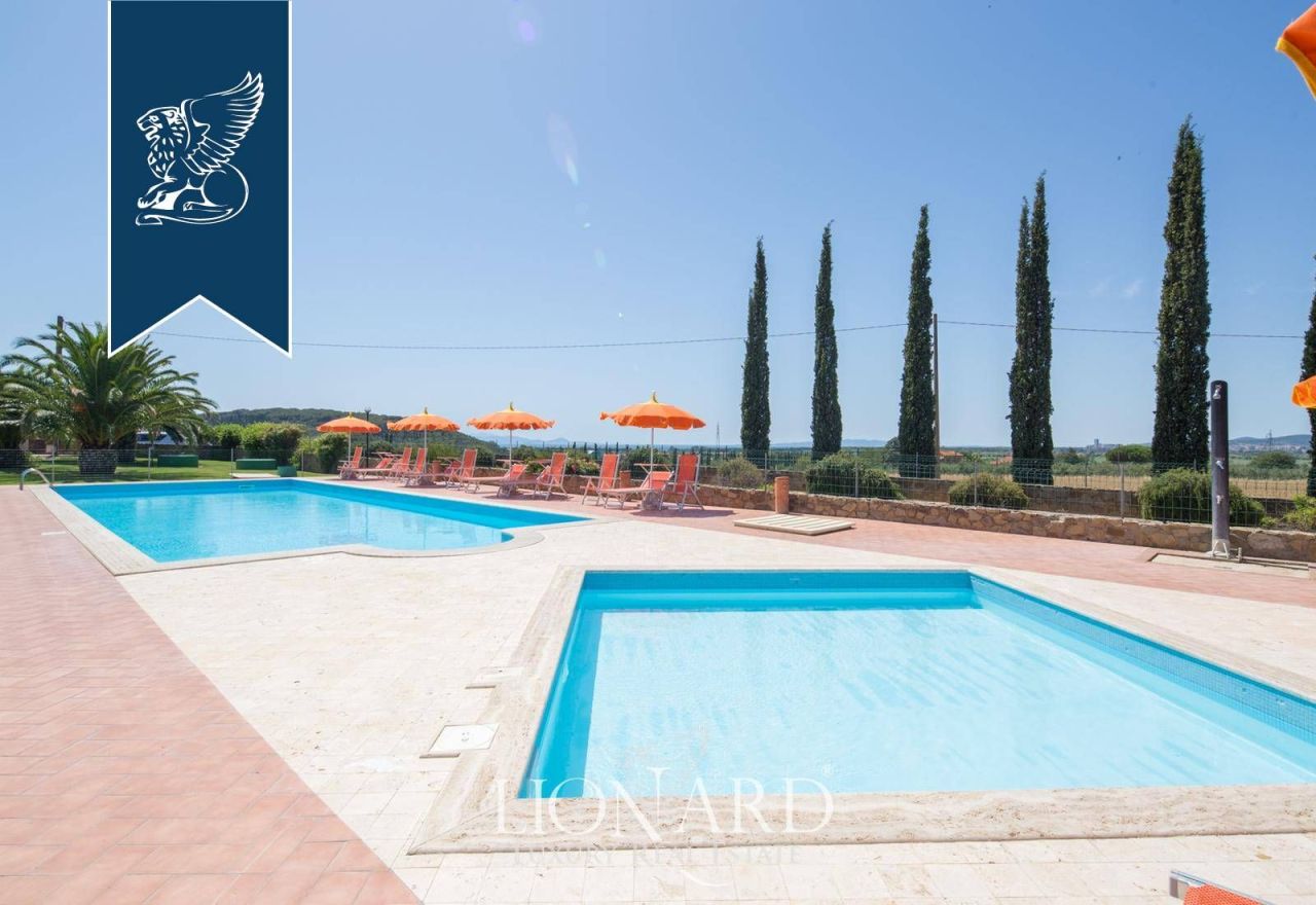 Ферма в Гроссето, Италия, 760 м² - фото 4