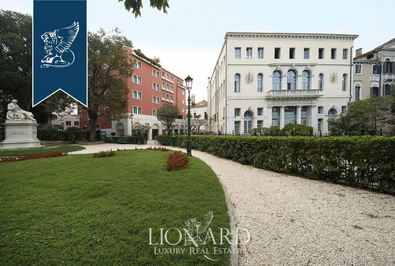 Дом в Венеции, Италия, 1 980 м² - фото 5