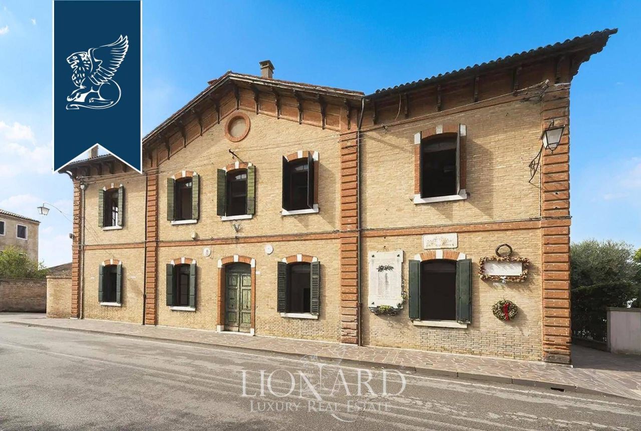 Вилла в Венеции, Италия, 720 м² - фото 7