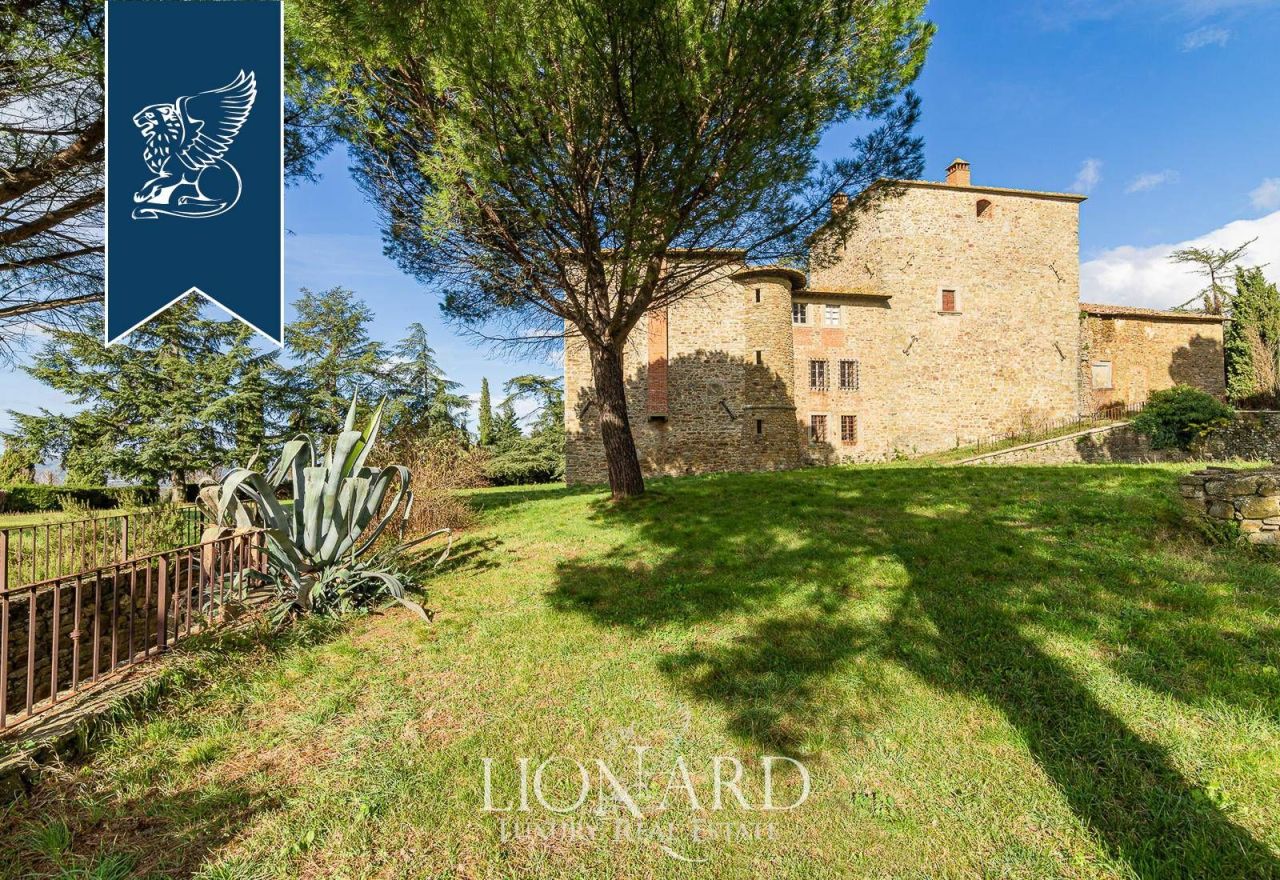 Замок в Ареццо, Италия, 3 000 м² - фото 11