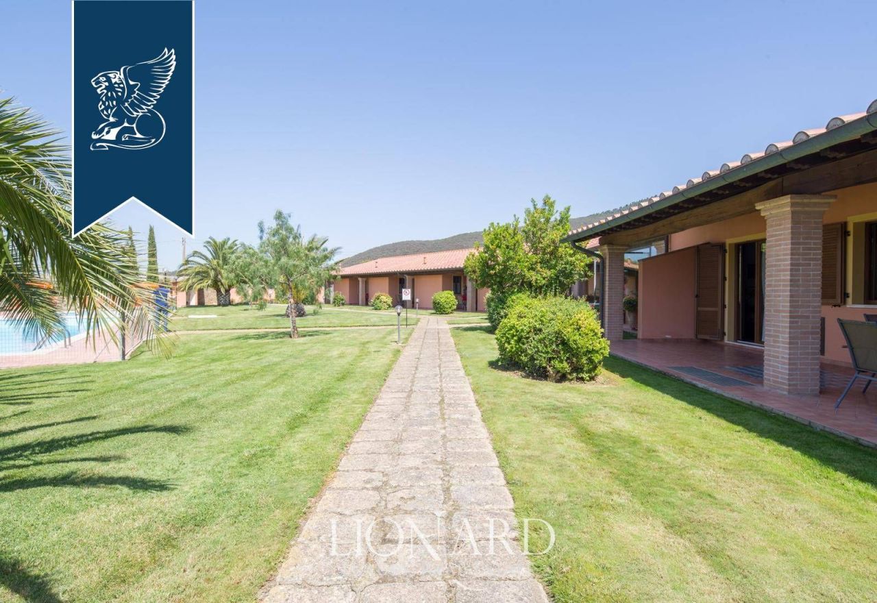 Ферма в Гроссето, Италия, 760 м² - фото 14