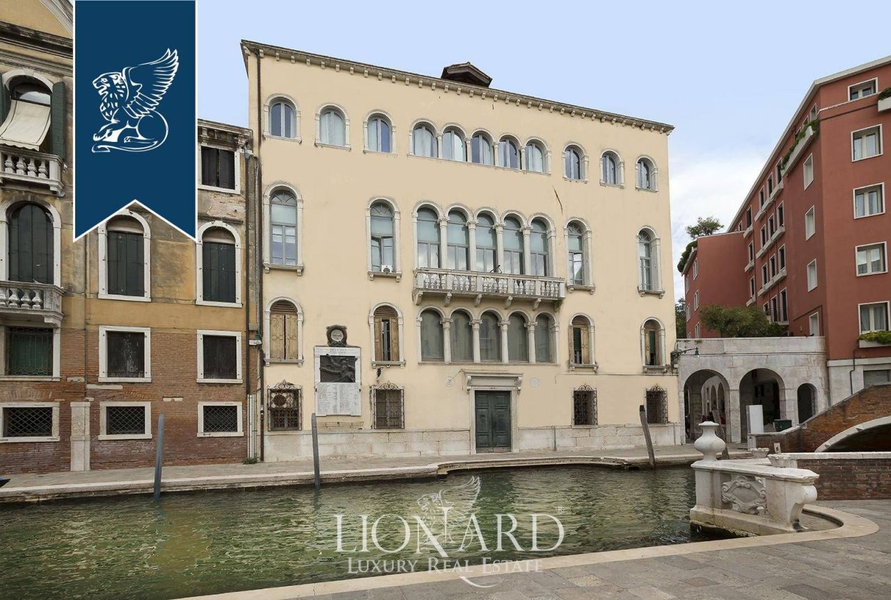 Дом в Венеции, Италия, 1 980 м² - фото 15