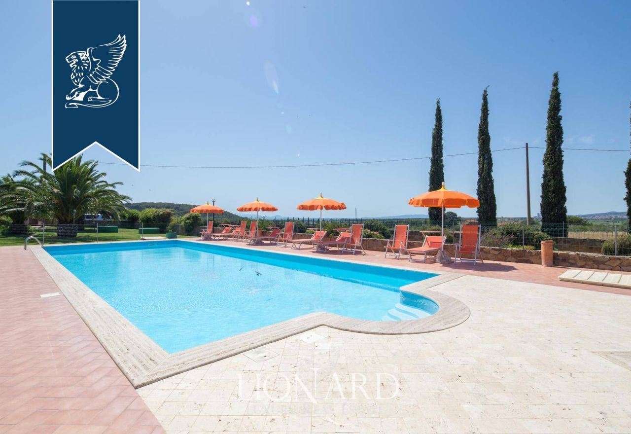 Ферма в Гроссето, Италия, 760 м² - фото 16