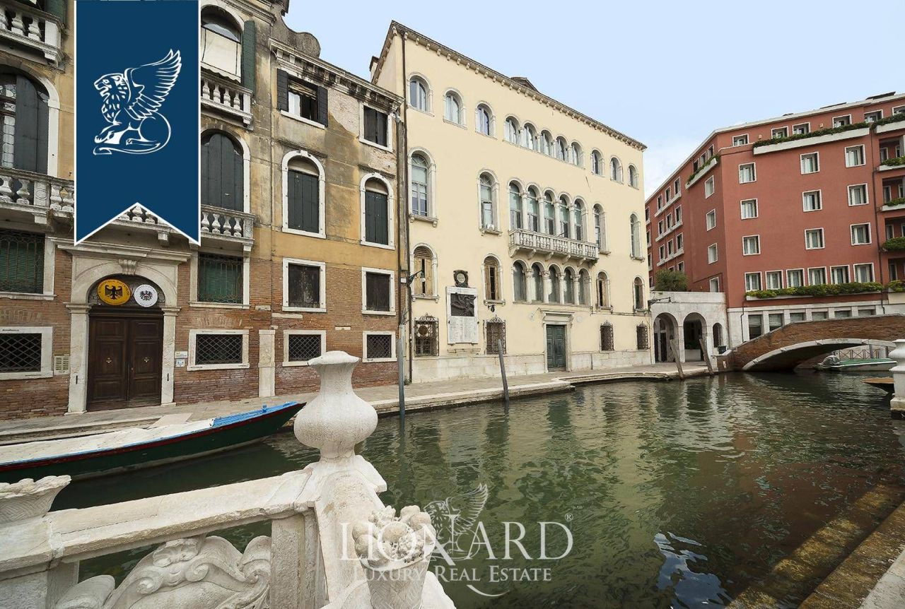 Дом в Венеции, Италия, 1 980 м² - фото 19