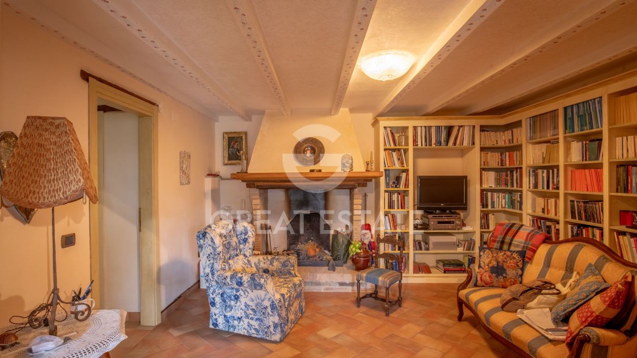 Дом в Перудже, Италия, 380 м² - фото 12