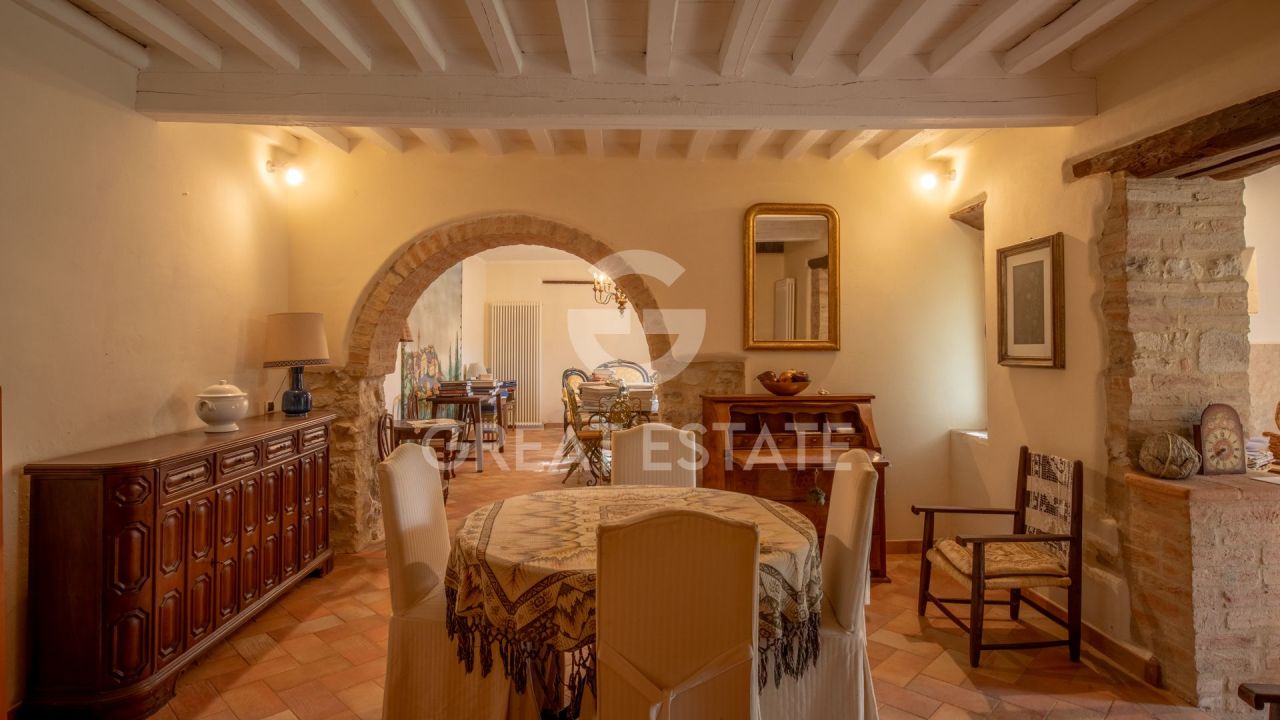 Дом в Перудже, Италия, 380 м² - фото 14