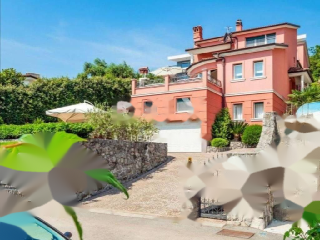 Дом в Опатии, Хорватия, 550 м² - фото 1