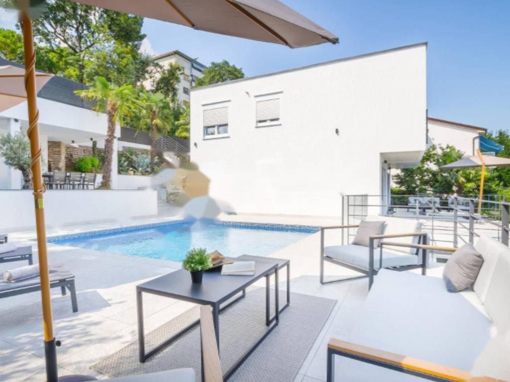 Дом в Опатии, Хорватия, 225 м² - фото 1