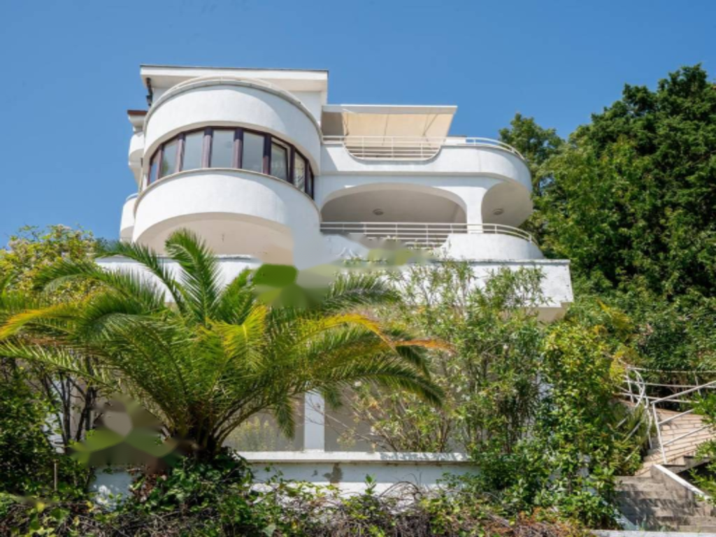 Дом в Опатии, Хорватия, 615 м² - фото 1