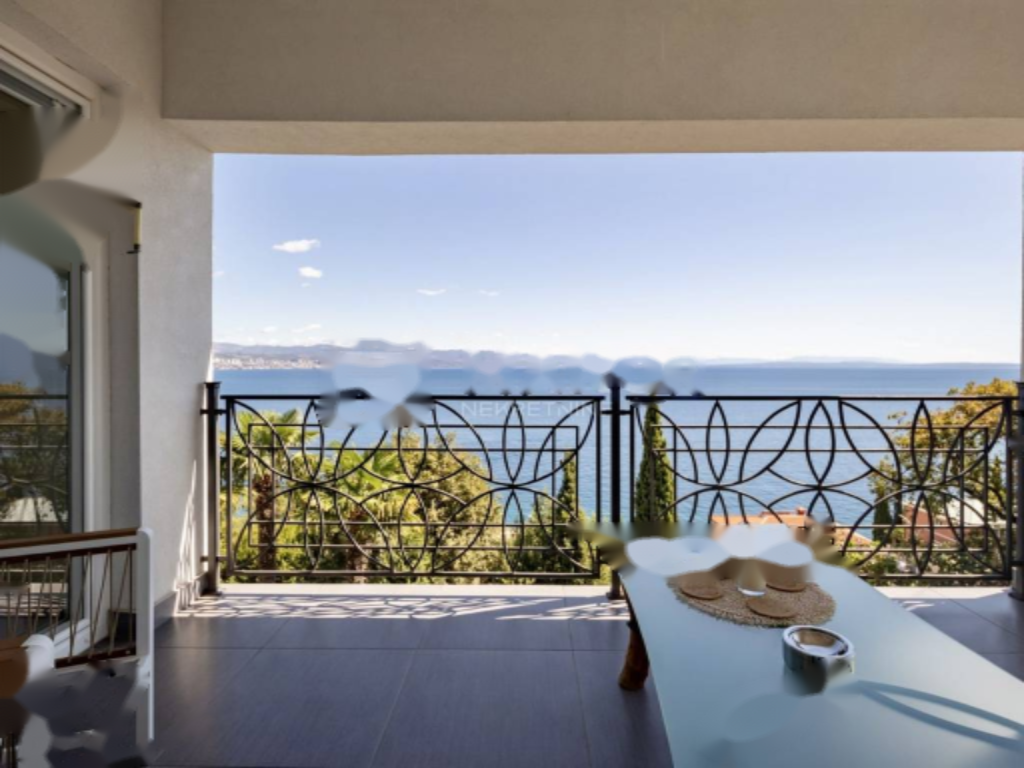 Дом в Опатии, Хорватия, 500 м² - фото 1