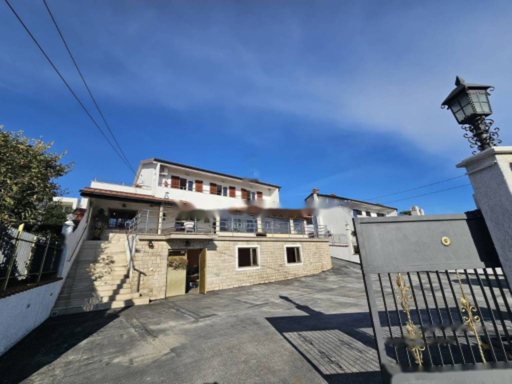 Дом в Опатии, Хорватия, 542 м² - фото 2