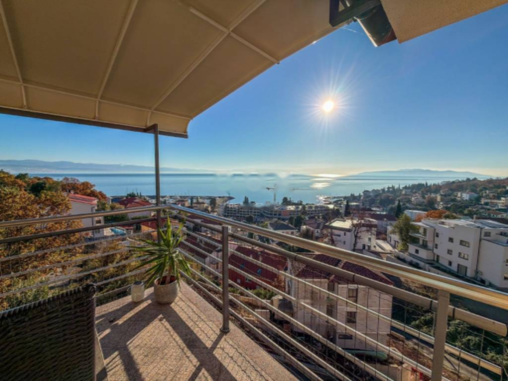 Квартира в Опатии, Хорватия, 135 м² - фото 2