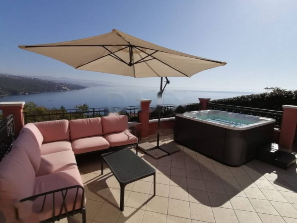 Дом в Опатии, Хорватия, 550 м² - фото 2