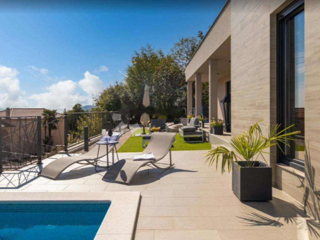 Дом в Опатии, Хорватия, 1 224 м² - фото 3