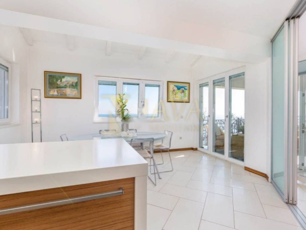 Квартира в Опатии, Хорватия, 222 м² - фото 11