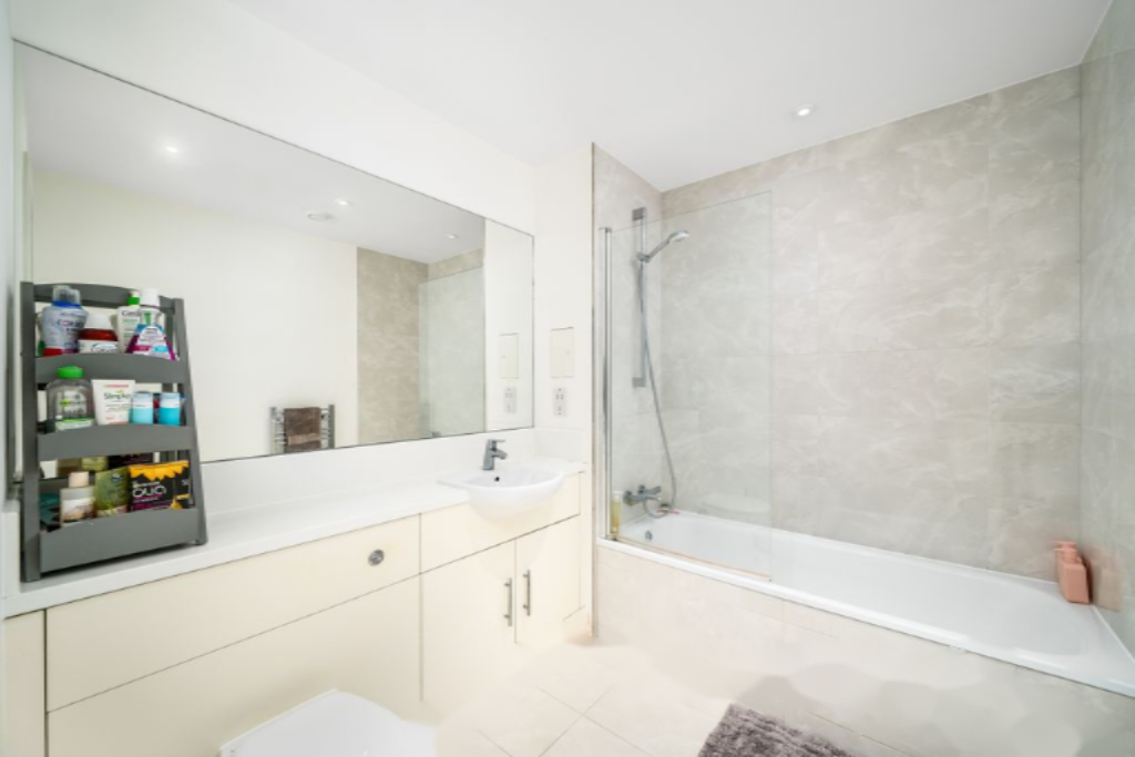 Квартира в Лондоне, Великобритания, 48 м² - фото 1