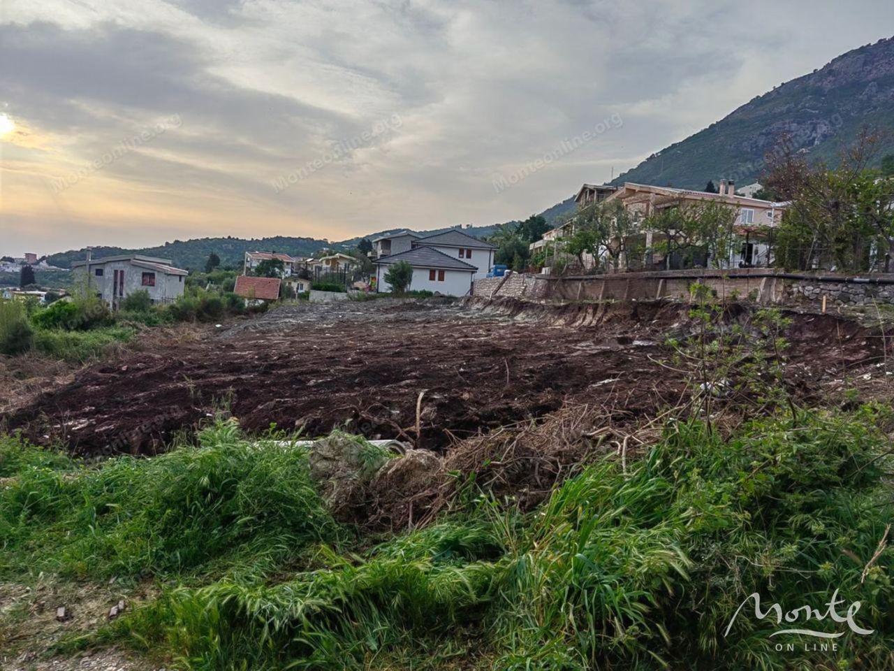 Земля в Баре, Черногория, 1 883 м² - фото 2