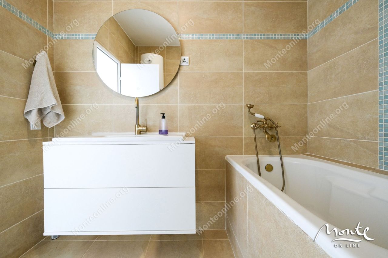 Апартаменты в Будве, Черногория, 65 м² - фото 13