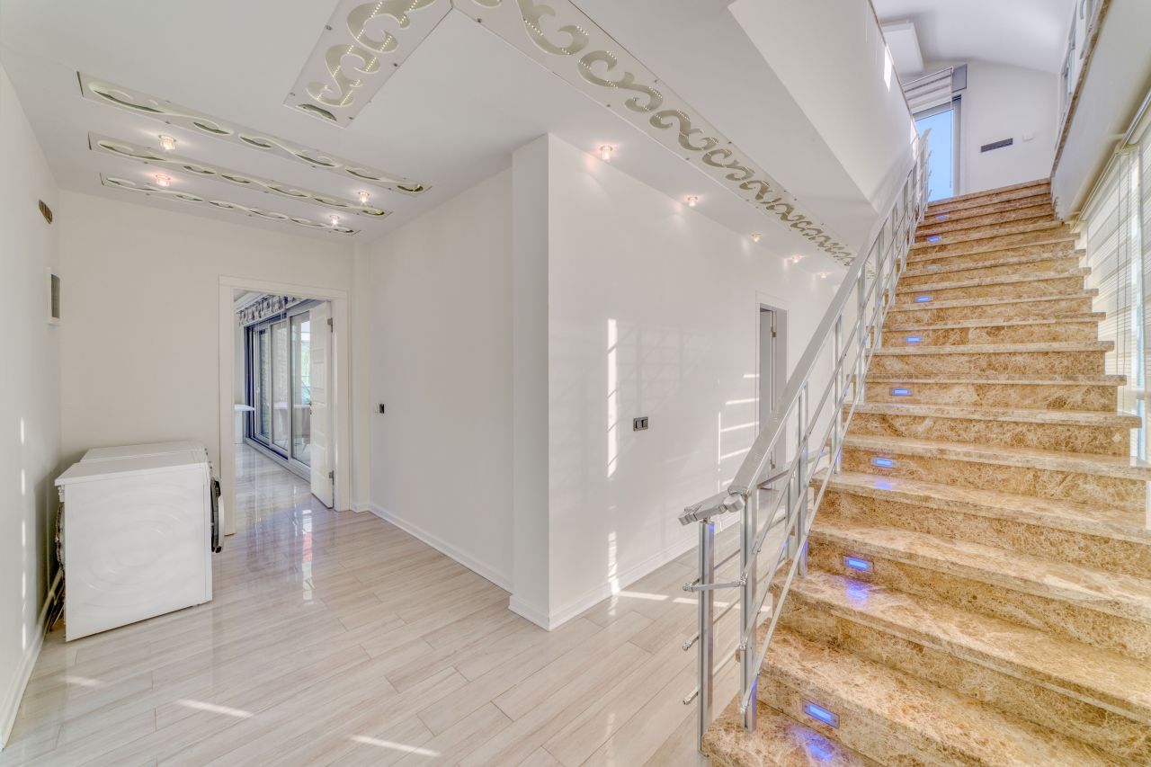 Вилла в Алании, Турция, 300 м² - фото 11