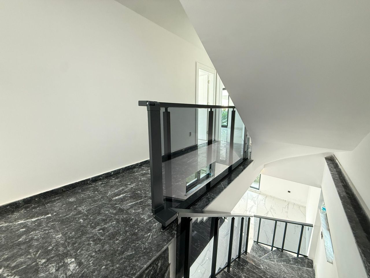 Вилла в Алании, Турция, 330 м² - фото 13