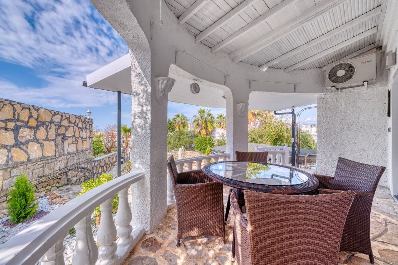 Вилла в Алании, Турция, 220 м² - фото 15