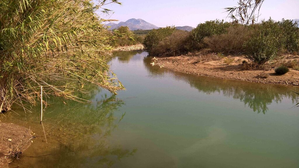 Земля в Ираклионе, Греция, 991 м² - фото 1