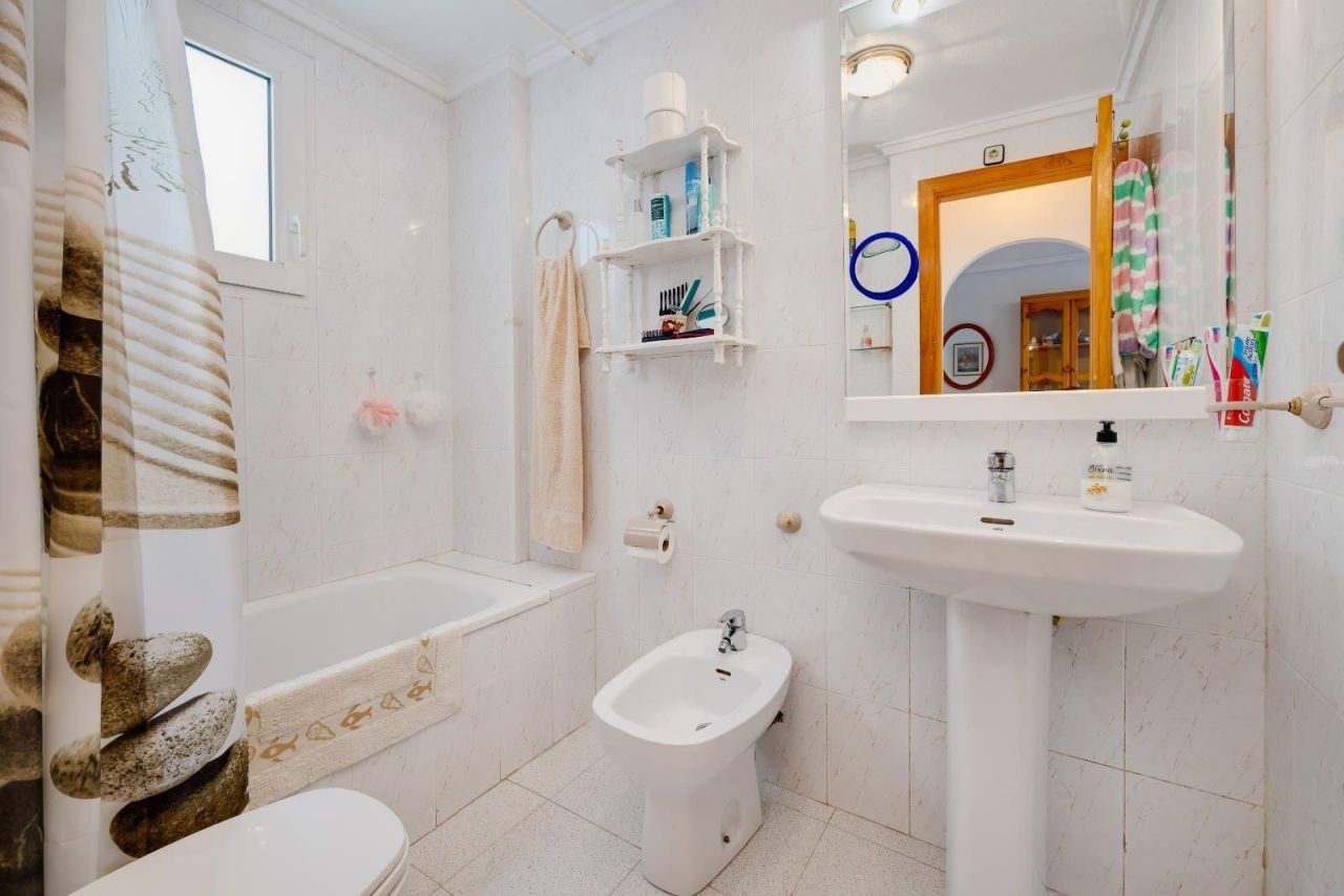 Квартира в Торревьехе, Испания, 70 м² - фото 10