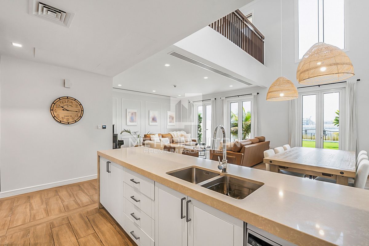 Вилла в Дубае, ОАЭ, 344 м² - фото 9