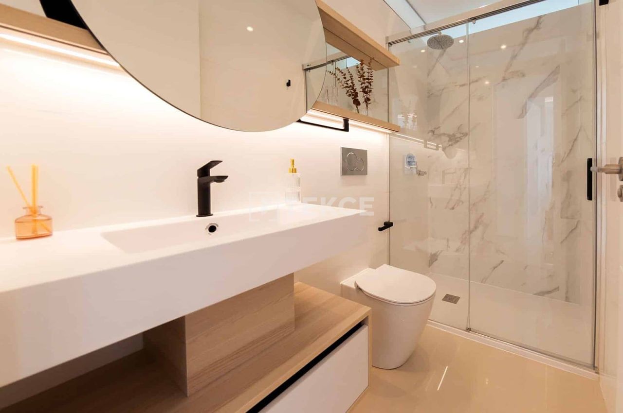 Апартаменты в Рохалесе, Испания, 90 м² - фото 16