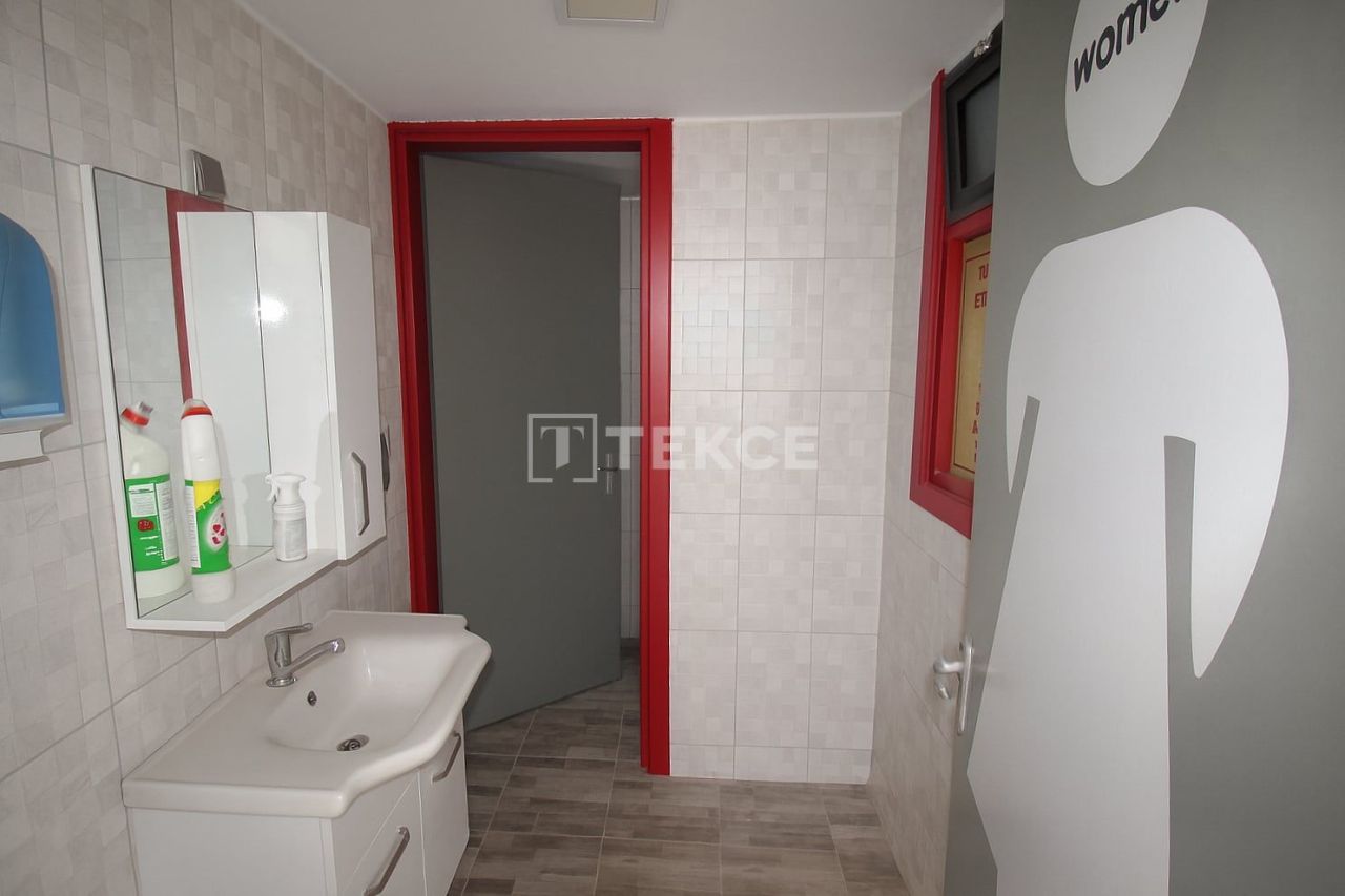 Кафе, ресторан в Кирении, Кипр, 400 м² - фото 16