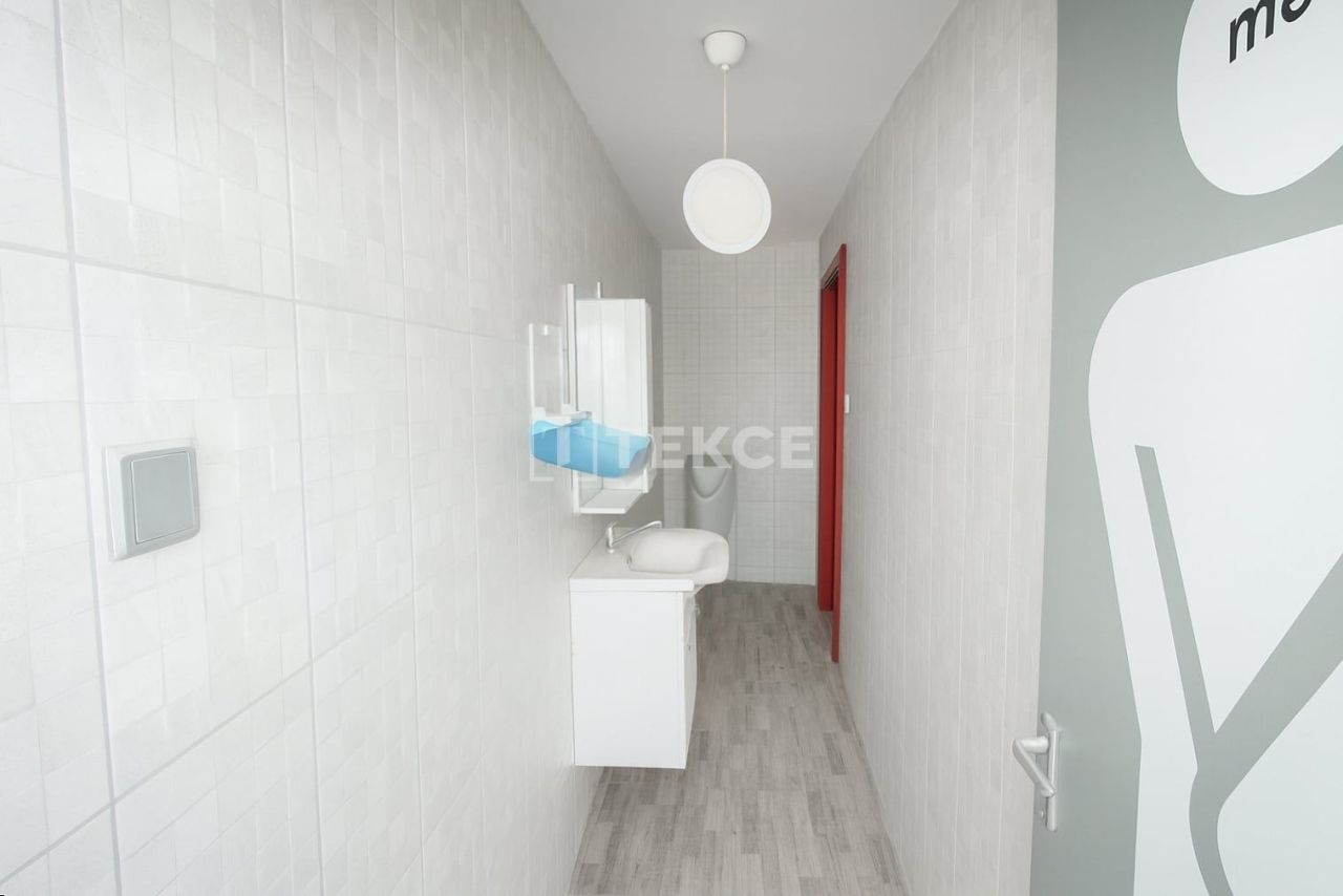 Кафе, ресторан в Кирении, Кипр, 400 м² - фото 17