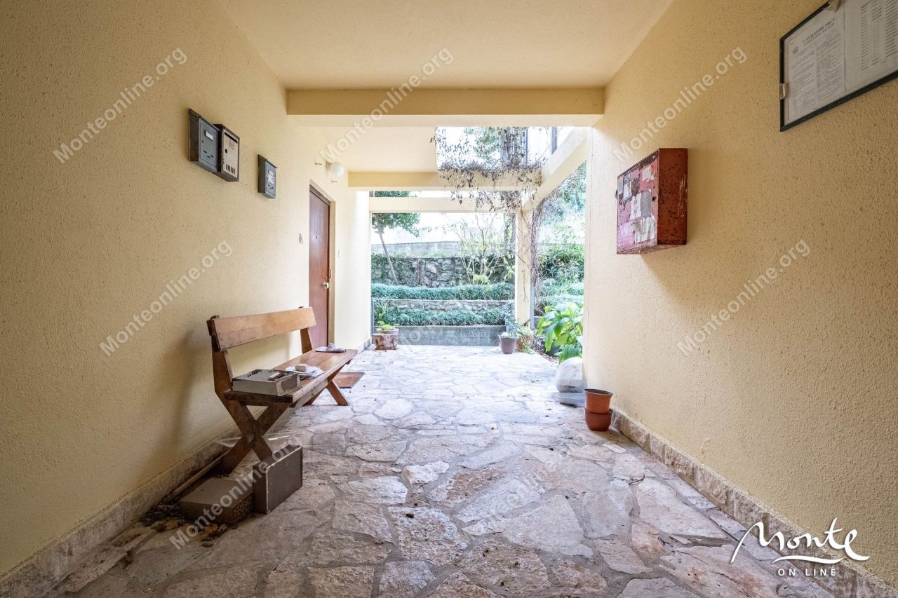 Апартаменты в Люте, Черногория, 44 м² - фото 18