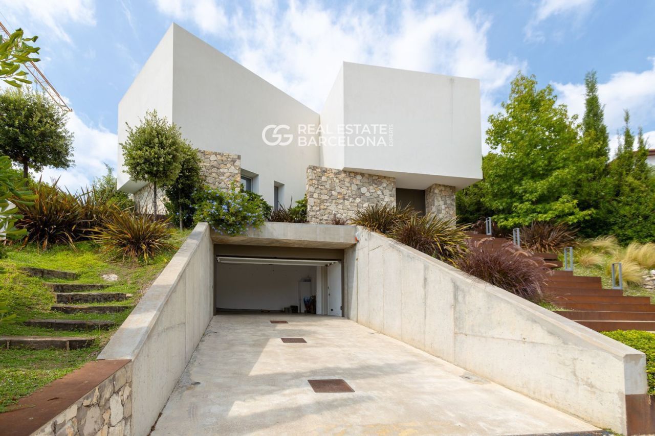 Дом в Барселоне, Испания, 500 м² - фото 5