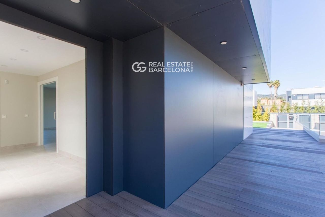 Дом Barcelona, Sant Andreu de Llavaneres, Испания, 464 м² - фото 5