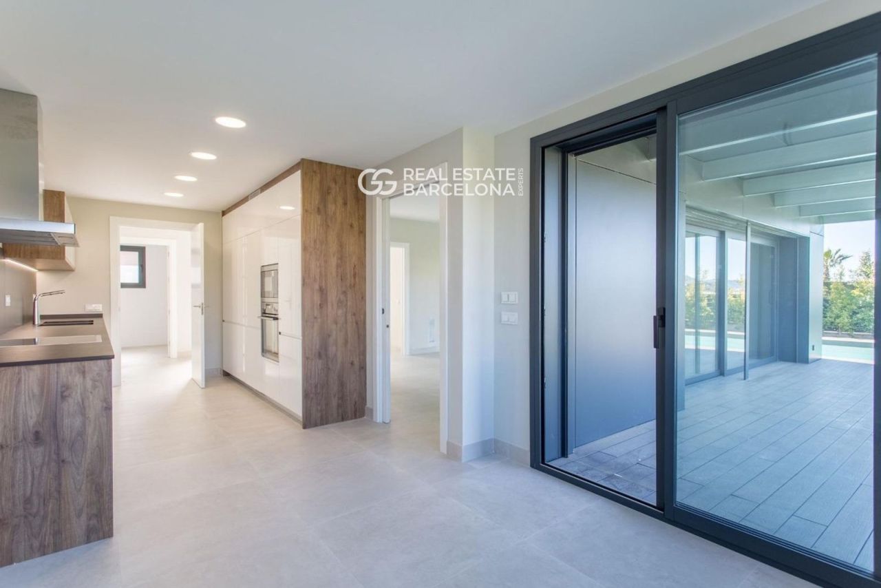 Дом Barcelona, Sant Andreu de Llavaneres, Испания, 464 м² - фото 9