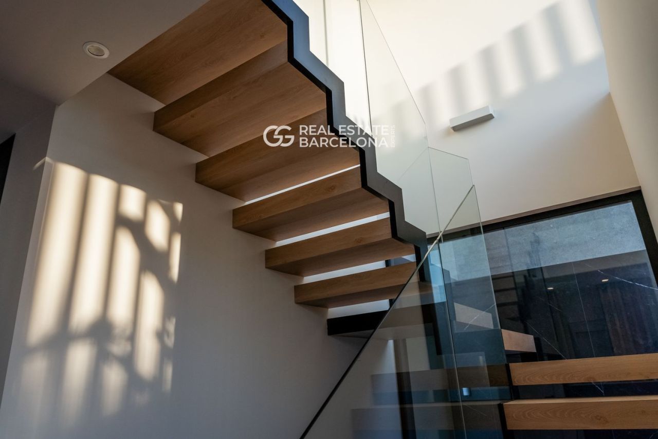 Дом в Барселоне, Испания, 594 м² - фото 12