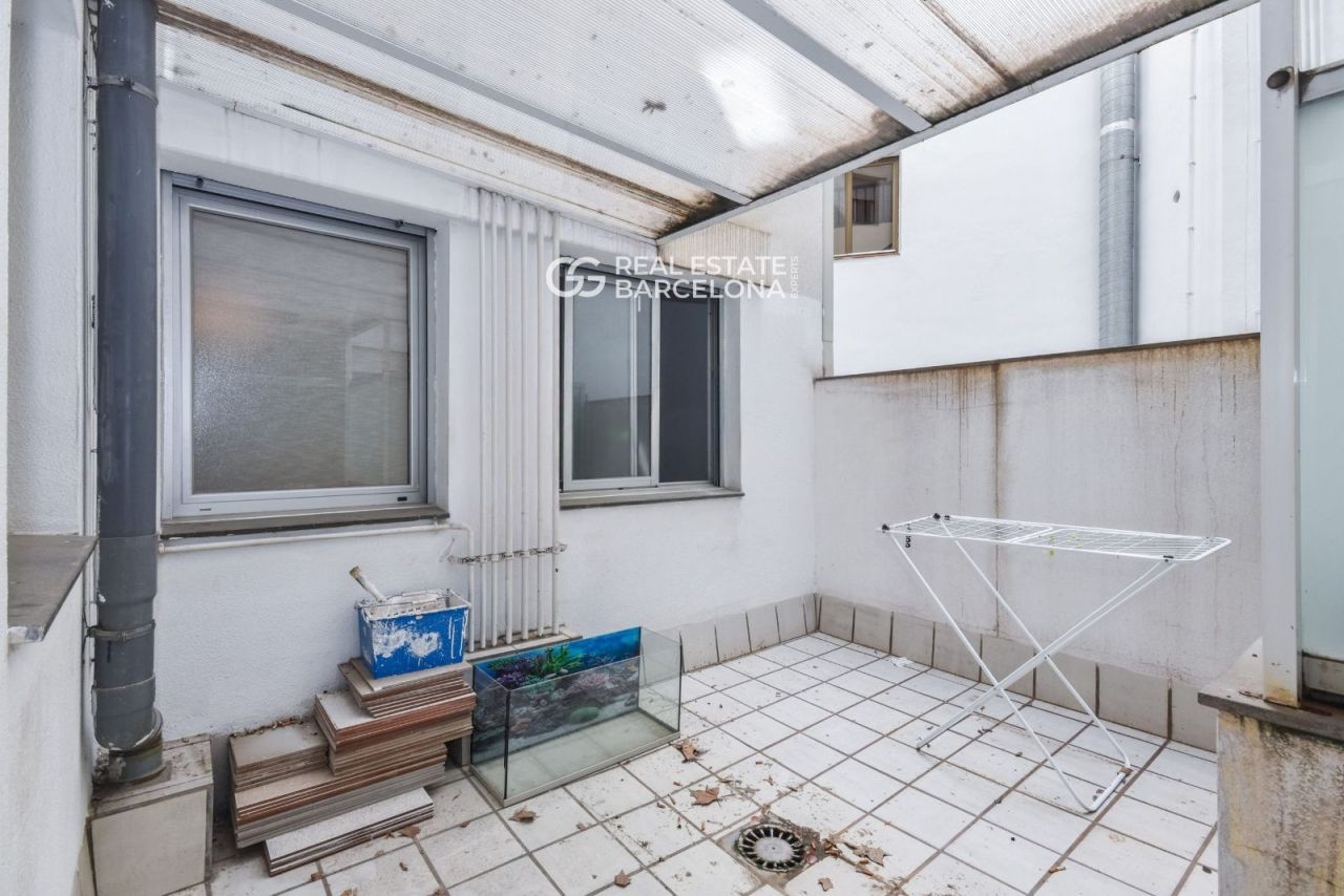 Квартира в Барселоне, Испания, 128 м² - фото 14