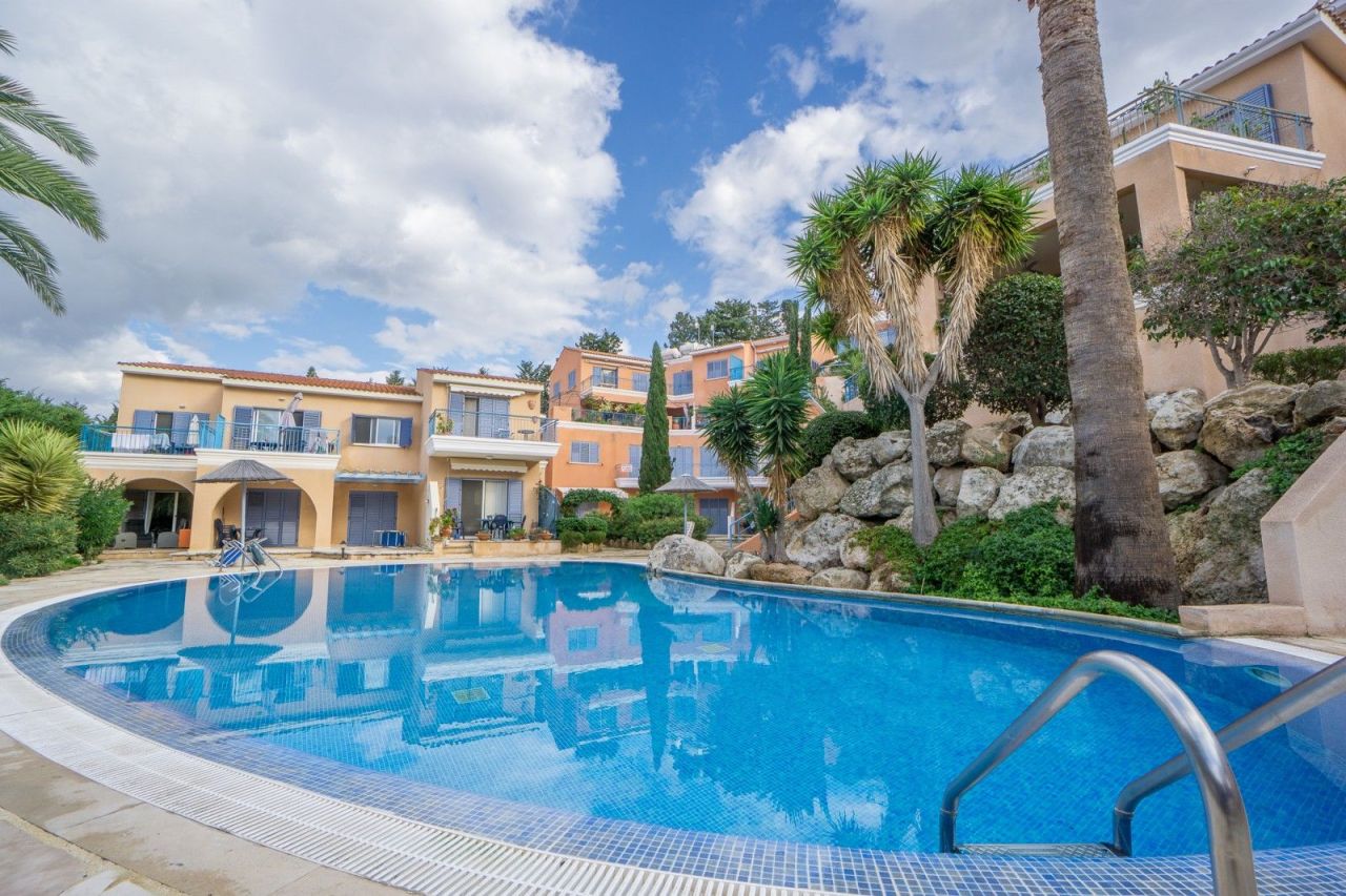 Апартаменты в Пафосе, Кипр, 74 м² - фото 1