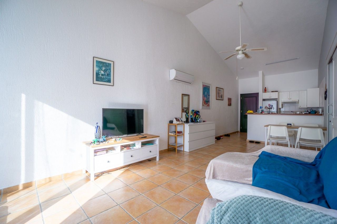 Апартаменты в Пафосе, Кипр, 74 м² - фото 9