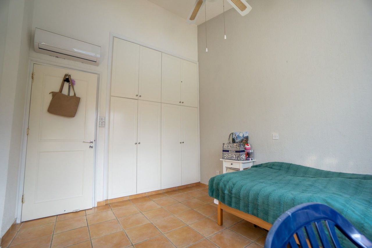 Апартаменты в Пафосе, Кипр, 74 м² - фото 14