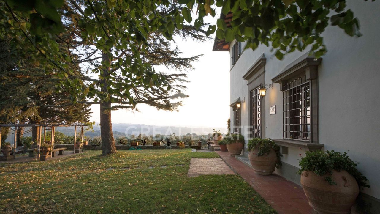 Дом San Casciano in Val di Pesa, Италия, 731.45 м² - фото 2