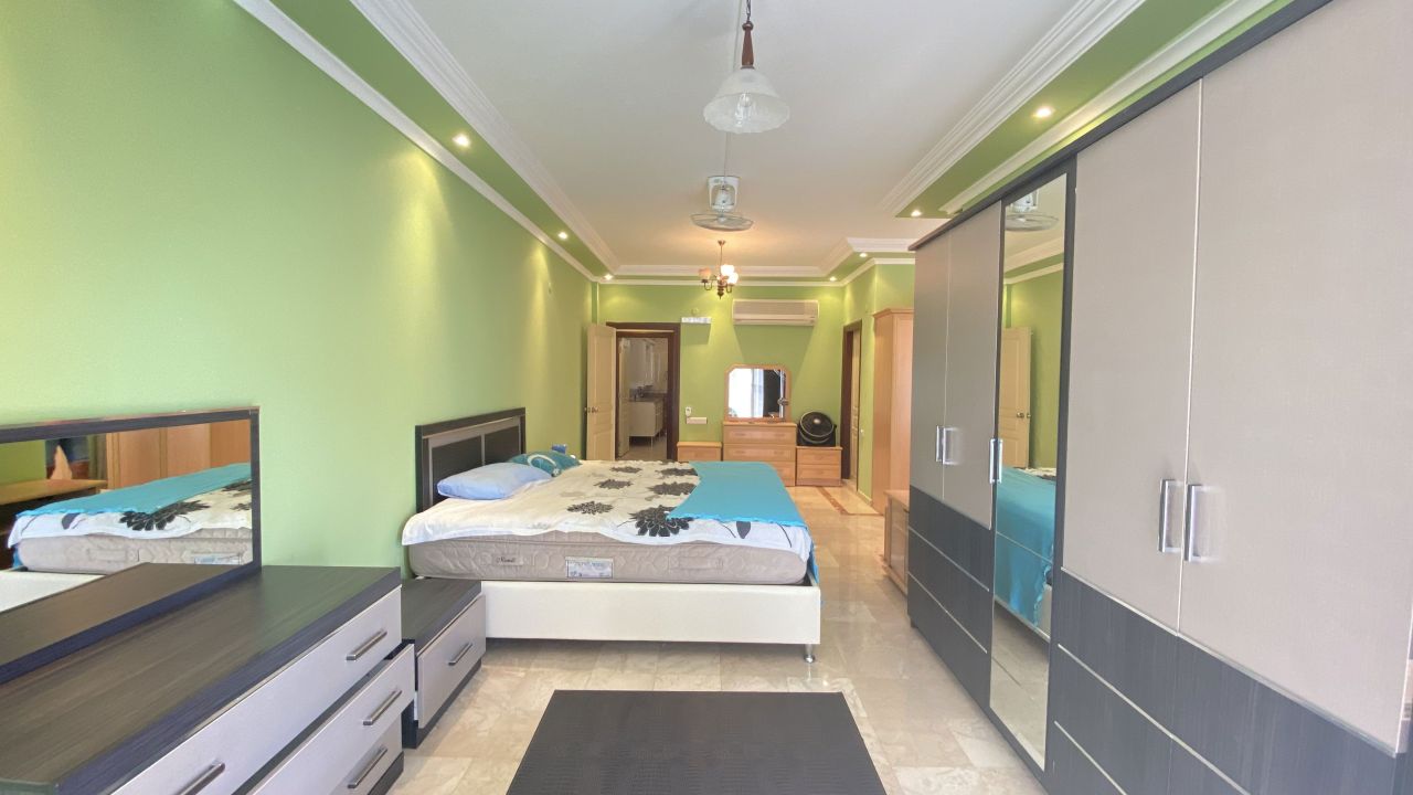 Вилла в Алании, Турция, 300 м² - фото 13