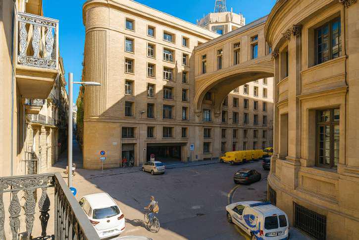 Коммерческая недвижимость в Барселоне, Испания, 180 м² - фото 1