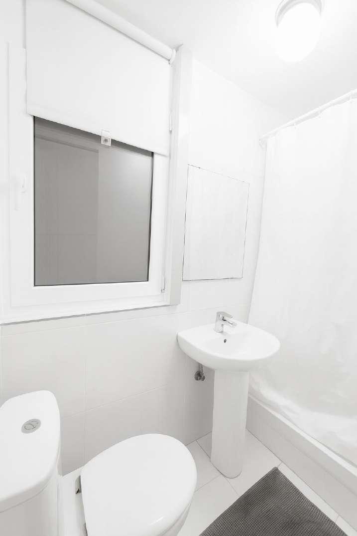 Коммерческая недвижимость в Барселоне, Испания, 180 м² - фото 9