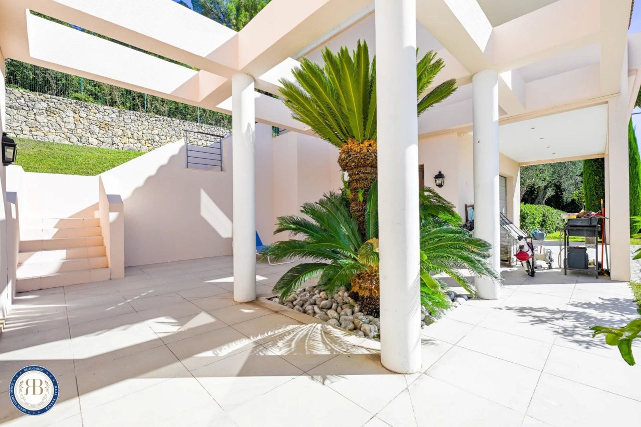 Дом в Мужене, Франция, 307 м² - фото 11