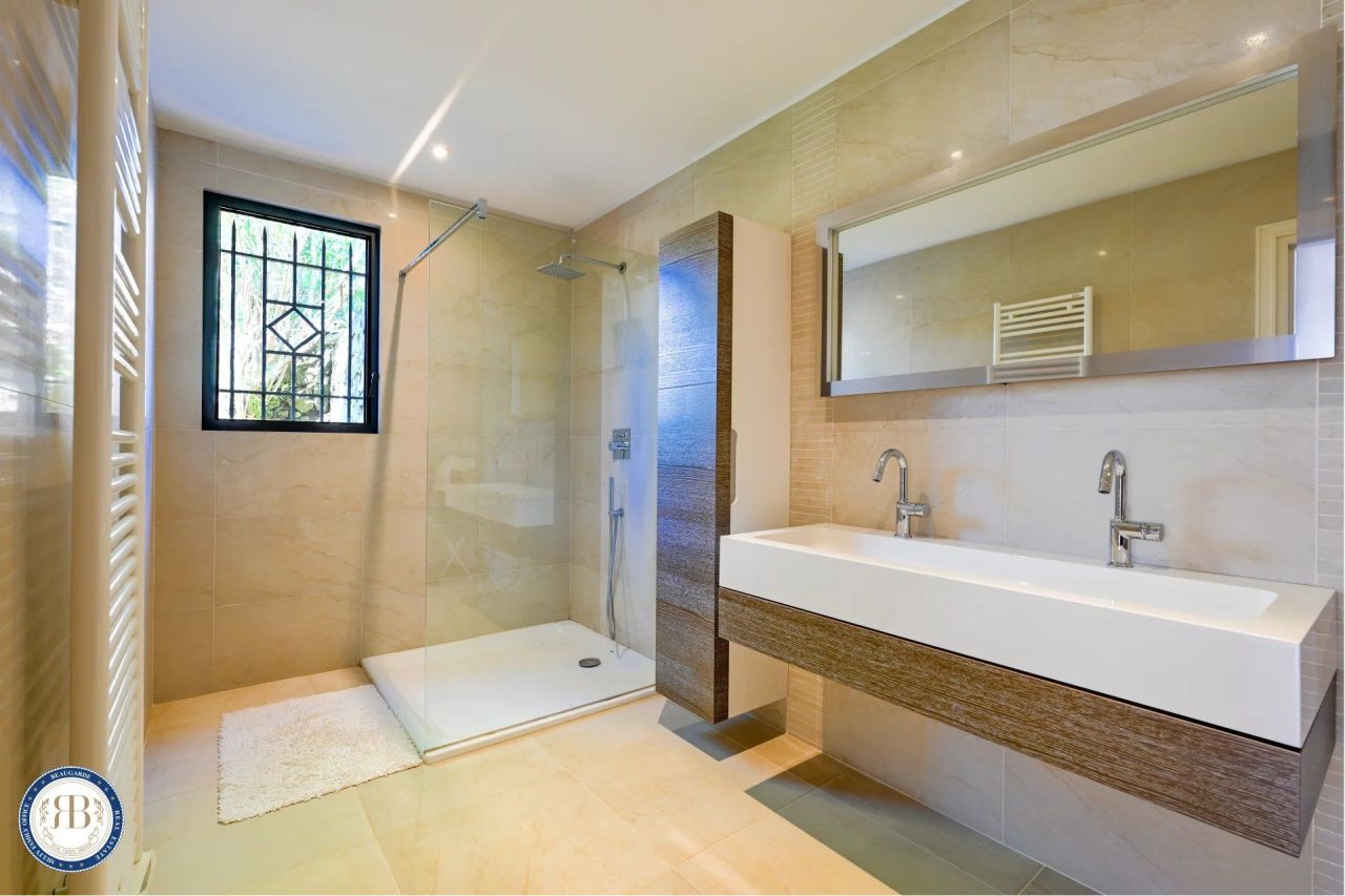 Дом в Мужене, Франция, 307 м² - фото 18